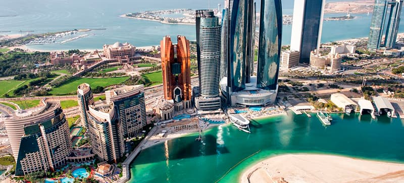 ¿Por qué Alquilar un Coche en Abu Dhabi?