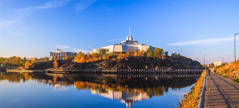 Location de Voitures à bas prix à Sudbury Aéroport