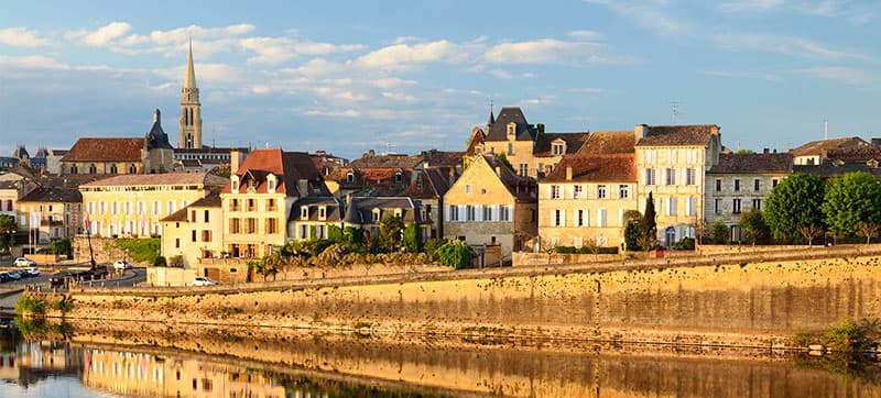 De ce să închiriezi o mașină în Bergerac?