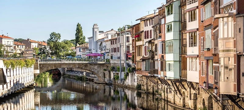 Por que Alugar um Carro em Castres?