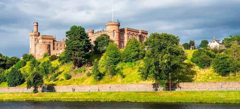Wypozyczalnia Samochodów w Inverness