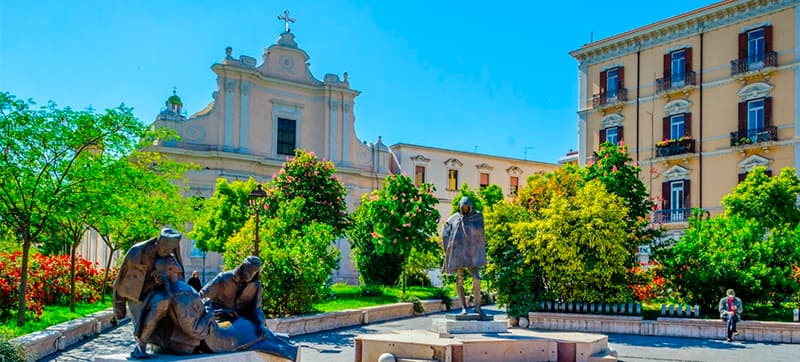 ¿Por qué Alquilar un Coche en Foggia?