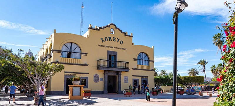 Location de Voitures à bas prix à Loreto Aéroport