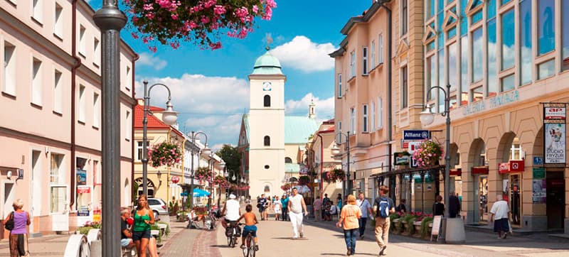 Najam Automobila u Rzeszów
