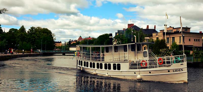 Najam Automobila u Örebro
