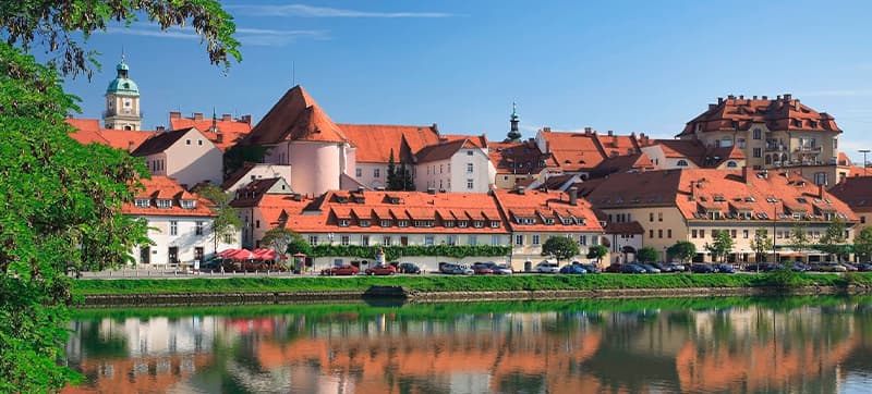 De ce să Închirieri Auto în Maribor cu CarJet?